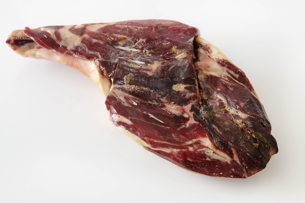Jambon Ibérique Cebo 50% 24 m désossé dégraissé (1/2)